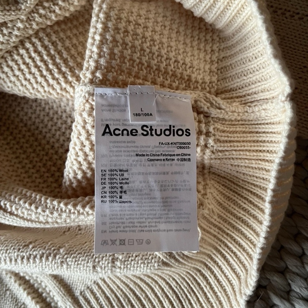 Multicolor Patterned Men’s Sweater - Picture 6 of 7